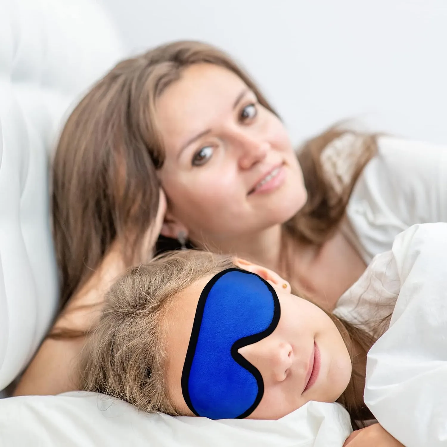 2 Pieces 3D Sleep Mask for Kids Memory Foam Contoured Eye Mask, Travel Sleep Eye Cover with Adjustable Strap, 3D Blindfolds(Blue and Green)