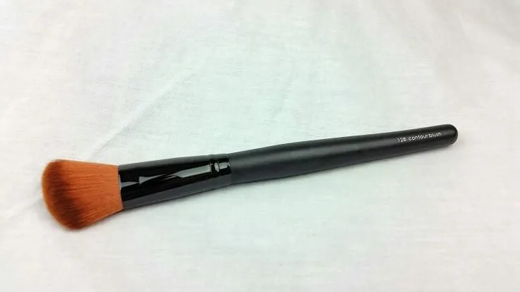 Cheek Contour Brush